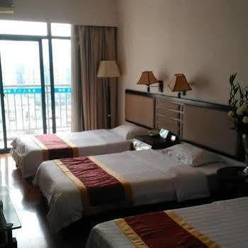 Green Bamboo Hotel Guilin Exteriör bild